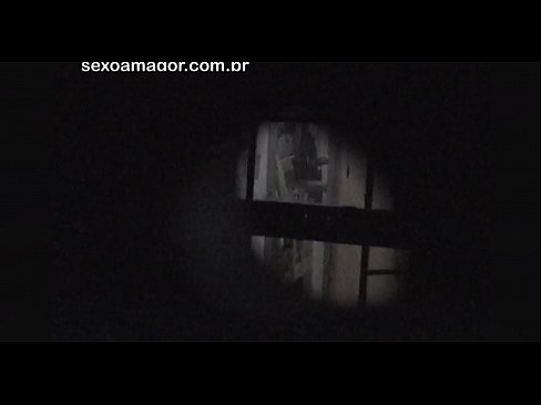 ❤️ Blondie gëtt geheim vun engem Quartier Voyeur verstoppt hannert huel Zillen opgeholl ❤️❌ Porno op lb.com-pornzog.ru ☑